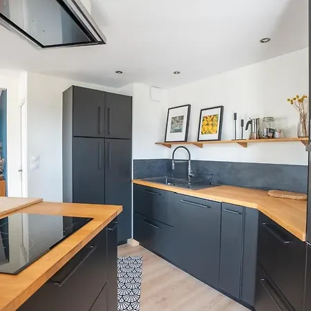 La Desirade, T3, Clim, Terrasse, Pkg, Centre Daire Montpellier