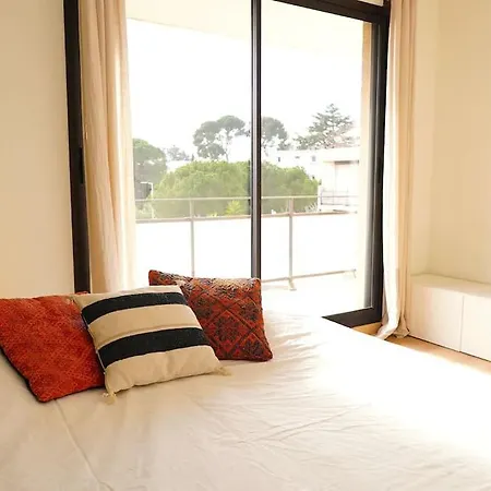 Apartment La Desirade, T3, Clim, Terrasse, Pkg, Centre