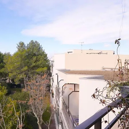 La Desirade, T3, Clim, Terrasse, Pkg, Centre Apartment *